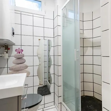Appartement Entre Opéra Et Montmartre