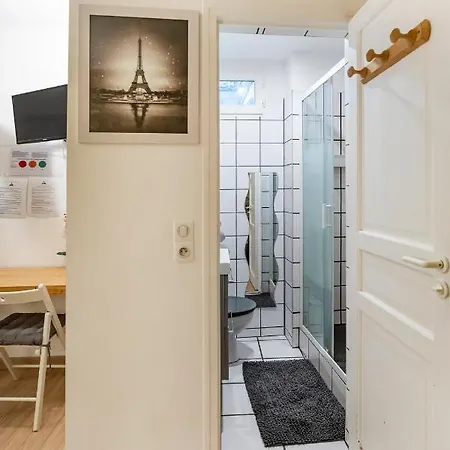 Appartement Entre Opéra Et Montmartre *