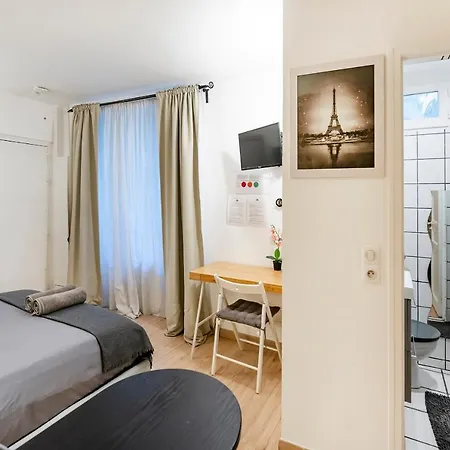 Appartement Entre Opéra Et Montmartre
