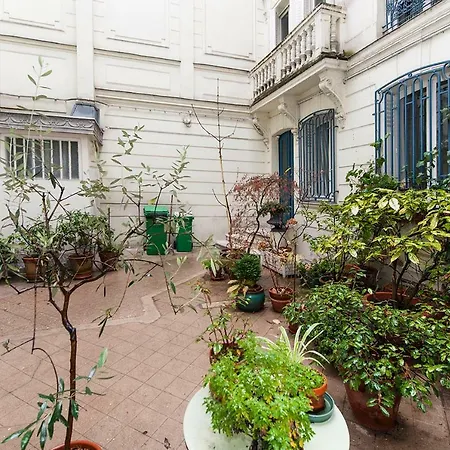 Entre Opéra Et Montmartre Appartement Paris